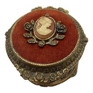 1940s Vintage Sankyo Japan Jewelry Cameo Trinket Musical Box For Sale