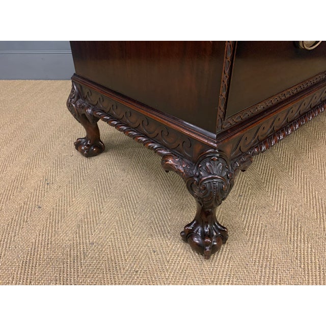 Large Antique Chippendale Style Chest in Mahogany, 1890 For Sale - Image 16 of 17