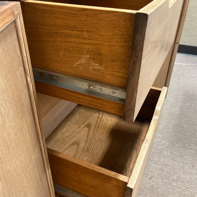 1960s Mid-Century Dresser with 2 Nightstands - Set of 3 For Sale - Image 11 of 12