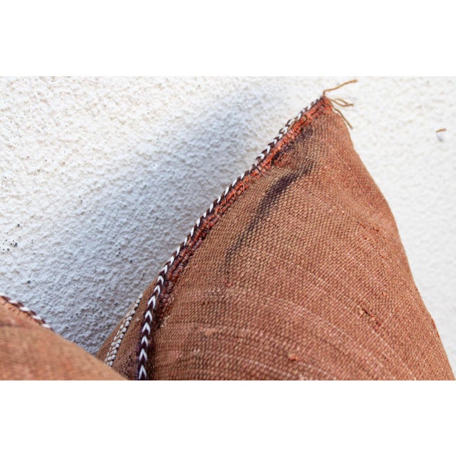 24"Clay Medallion Moroccan Silk Pillow For Sale In Los Angeles - Image 6 of 8