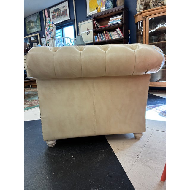1980s Full-Fat Cream Ivory White Chesterfield Tufted Leather Sofa For Sale In Boston - Image 6 of 10