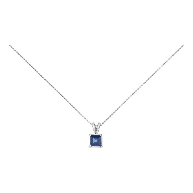 14K White Gold 5x5 MM Square Shaped Blue Sapphire Solitaire Pendant Necklace For Sale