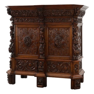 Renaissance Flemish Beeldenkast Cabinet in Oak Wood, Antwerp, 1630 For Sale