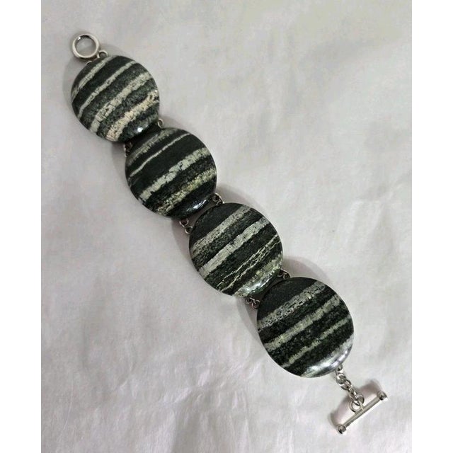 Polished Banded Agate & Sterling Silver Jewellery Set, Set of 3 For Sale - Image 11 of 18