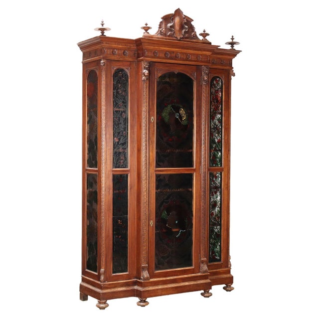 Antique Neo-Renaissance Showcase in Walnut For Sale - Image 18 of 18