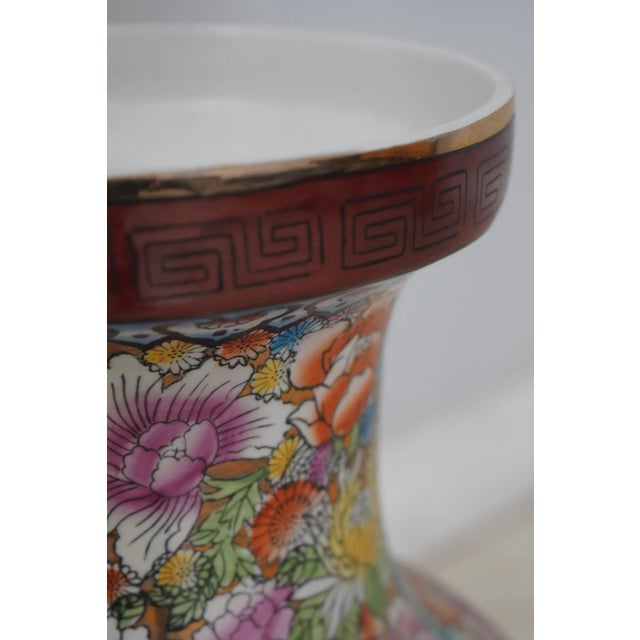 Chinese Vintage Chinese Porcelain Floral Decorative Large Vase For Sale - Image 3 of 7