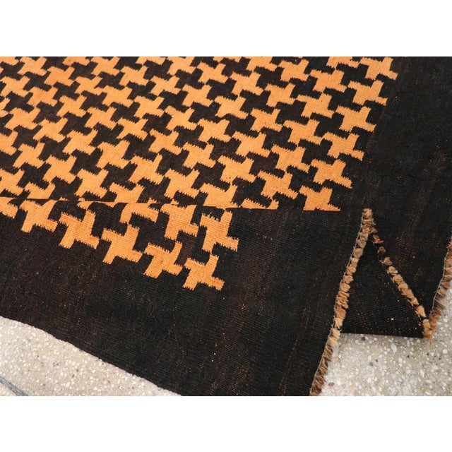 Textile Galerie Shabab Collection Mid-20th Century Moroccan Flatweave Kilim Accent Rug For Sale - Image 7 of 8
