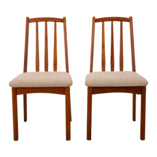 1980s Koda Woodcraft Danish Modern Teak Slat Back Side Dining Chairs - A Pair For Sale