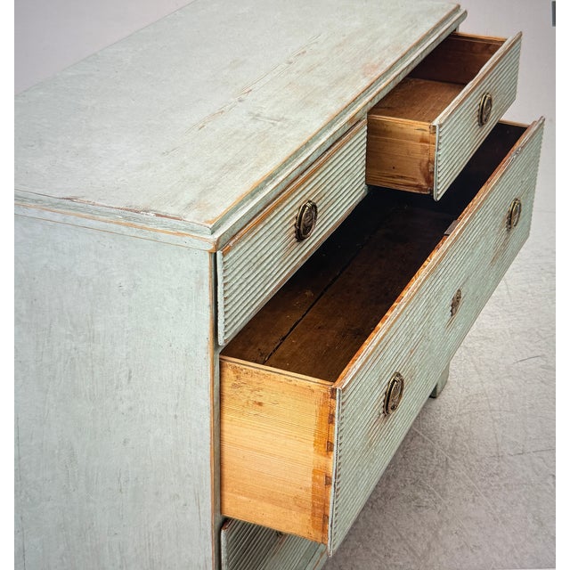 Early 19th Century Gustavian Chest of Drawers, 1810s For Sale - Image 5 of 9