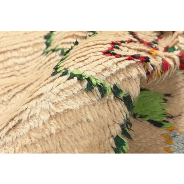 Vintage Azilal Moroccan Rug, 03'11 X 06'02 For Sale In Dallas - Image 6 of 10