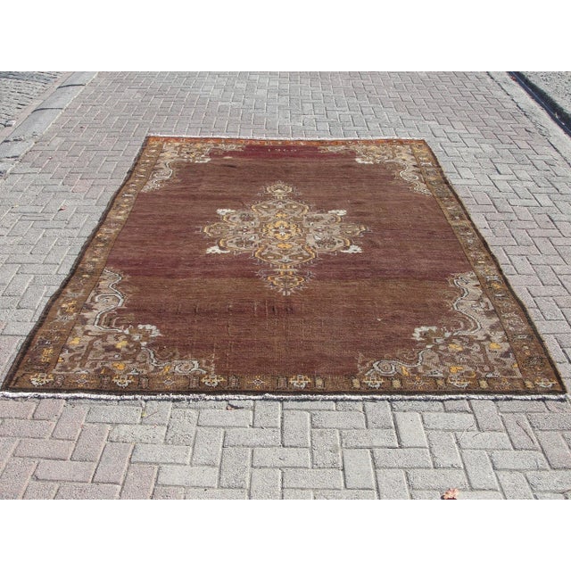 Brown Vintage Turkish Oversized Livingroom Area Handknotted Rug For Sale - Image 8 of 11