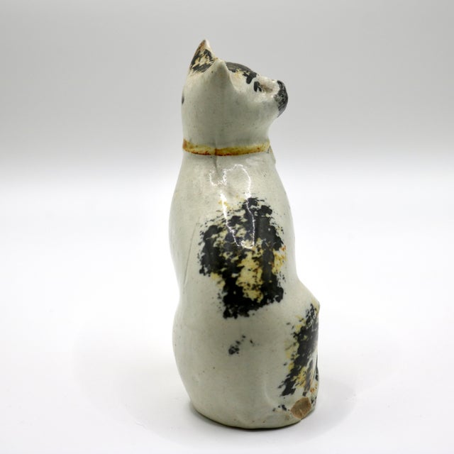 Staffordshire Antique 19th-Century English Staffordshire Spongeware Cat Figurine For Sale - Image 4 of 13