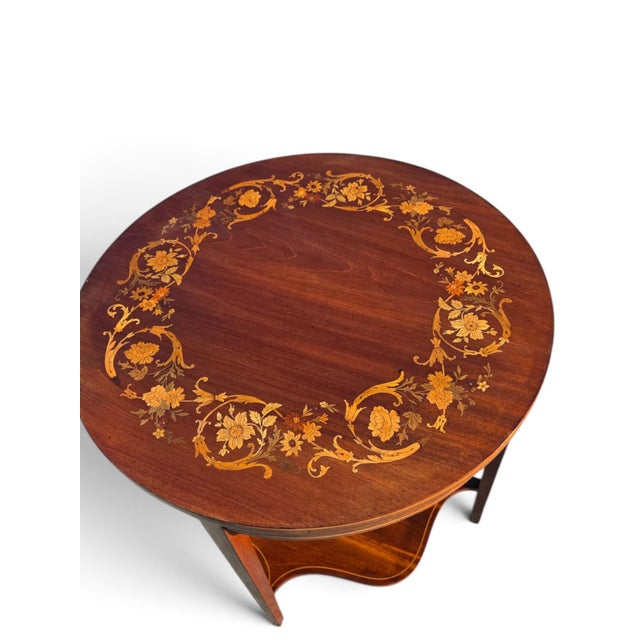English 19th Century English Sheraton Mahogany Marquetary Center Table. For Sale - Image 3 of 15