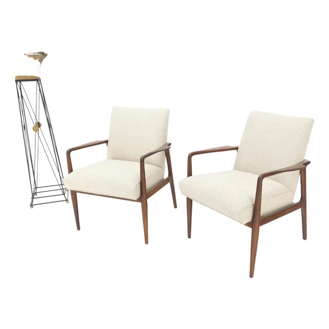 New Oatmeal Tweed Upholstery Oiled Walnut Side Arm Chairs Jens Risom Style MINT! For Sale