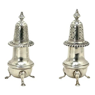 Fine Quality Antique American Sterling Silver Salt & Pepper Shakers by Redlich Company New York For Sale