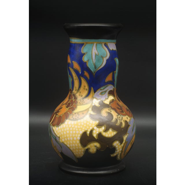 Matte Gouda Vase with Pico Pattern, Zuid-Holland, 1927 For Sale - Image 4 of 6