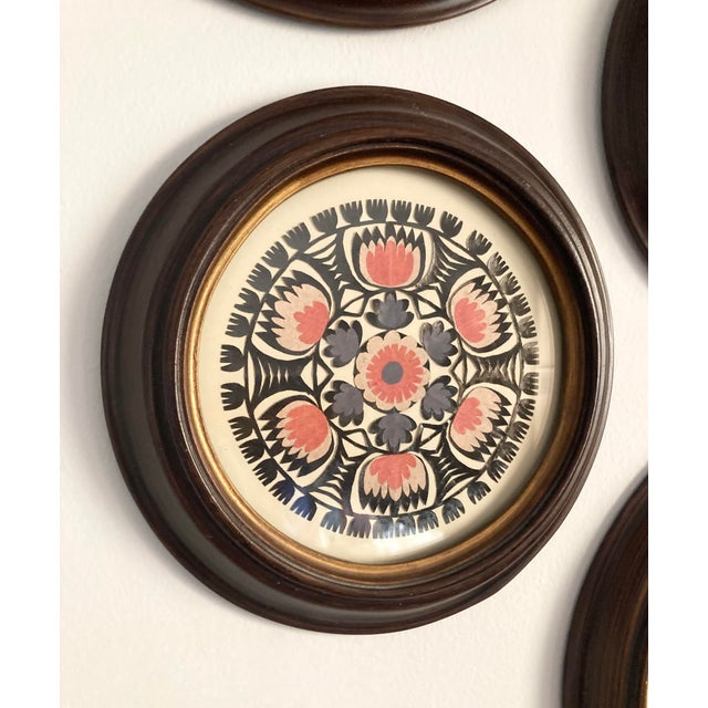 Late 20th Century Traditional Wycinanki Cut Paper Art in Round Frames - Set of Four For Sale - Image 4 of 9