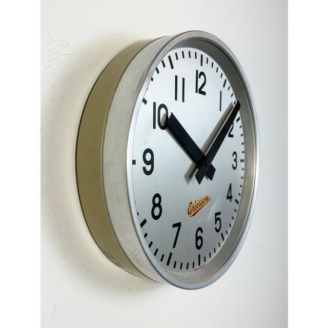Mid-Century Modern Vintage Industrial Wall Clock from Ericsson, 1960s For Sale - Image 3 of 18
