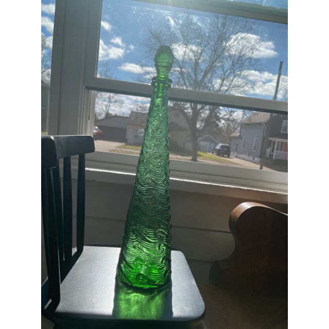 Stunning wave pattern made in Italy Empoli decanter.