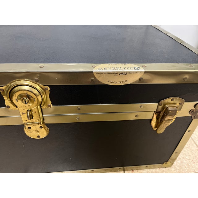 Mid-Century Modern Antique Everlite Black and Brass Steamer Trunk Made in Canada For Sale - Image 3 of 13