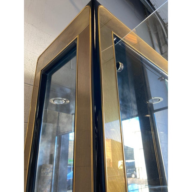 Modern Modern Brass Curio Display Cabinet by Mastercraft For Sale - Image 3 of 6