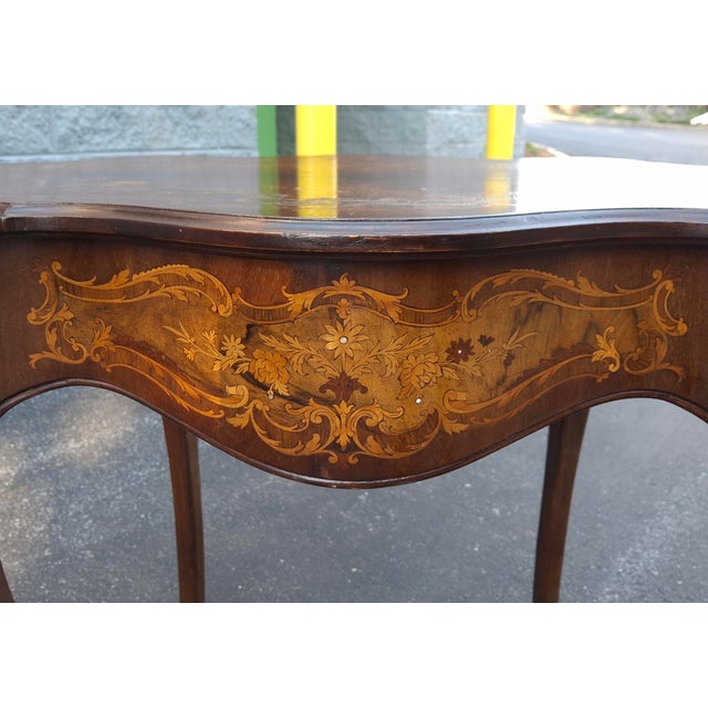 Early 20th Century Louis XV Style Marquetry Mahogany Inlaid Center Table For Sale - Image 9 of 13