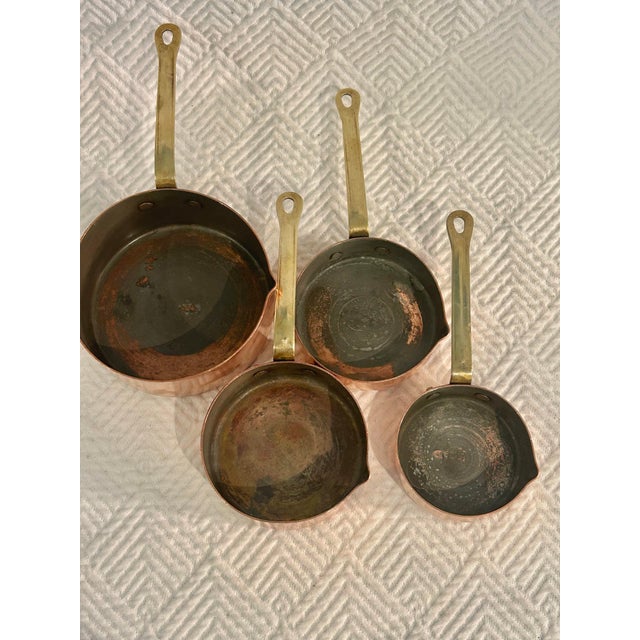 1960s Vintage Copper & Brass Measuring Cups, Set of 4 – French Country Farmhouse Decor For Sale - Image 5 of 11