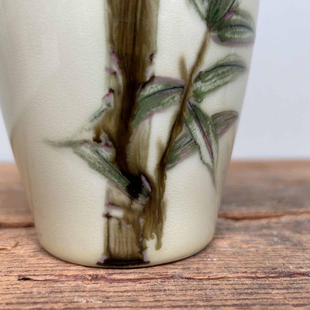 Porcelain Ikebana Flower Vase, 1960s For Sale - Image 9 of 16