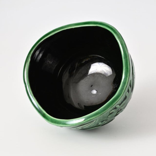 1960s Mid-Century Green Ceramic Bowl from Syco, 1960s For Sale - Image 5 of 9