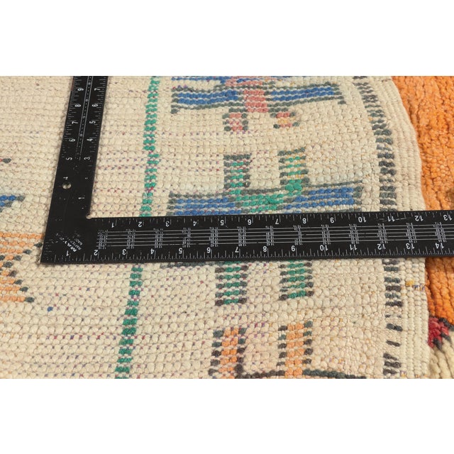 Textile Vintage Azilal Moroccan Rug, 05'02 X 08'09 For Sale - Image 7 of 10