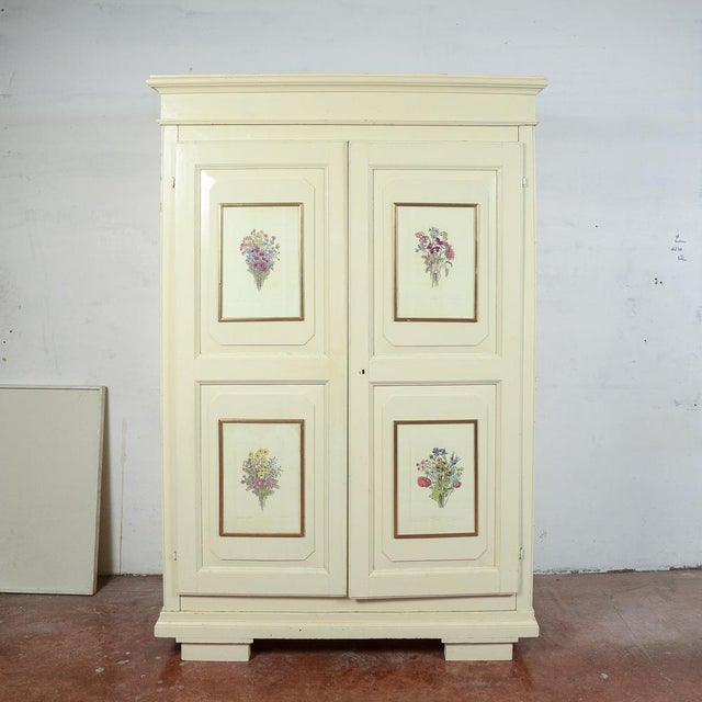 19th‑Century Two‑Door Wardrobe with Internal Drawer and Moulded Details For Sale - Image 13 of 18