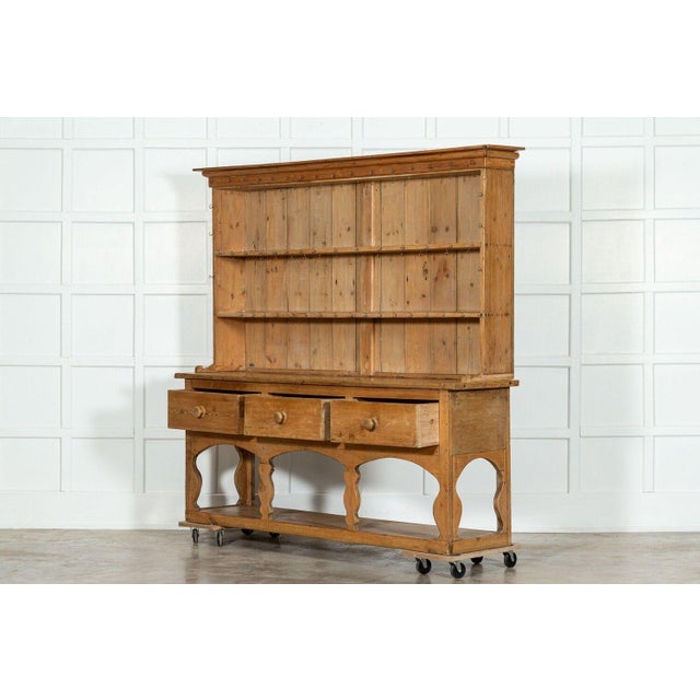 Mid 19th Century Large 19th Century Irish Pine Potboard Dresser, 1860s For Sale - Image 5 of 16