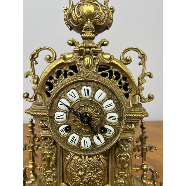 Vintage French Style Clock in Brass For Sale - Image 9 of 13