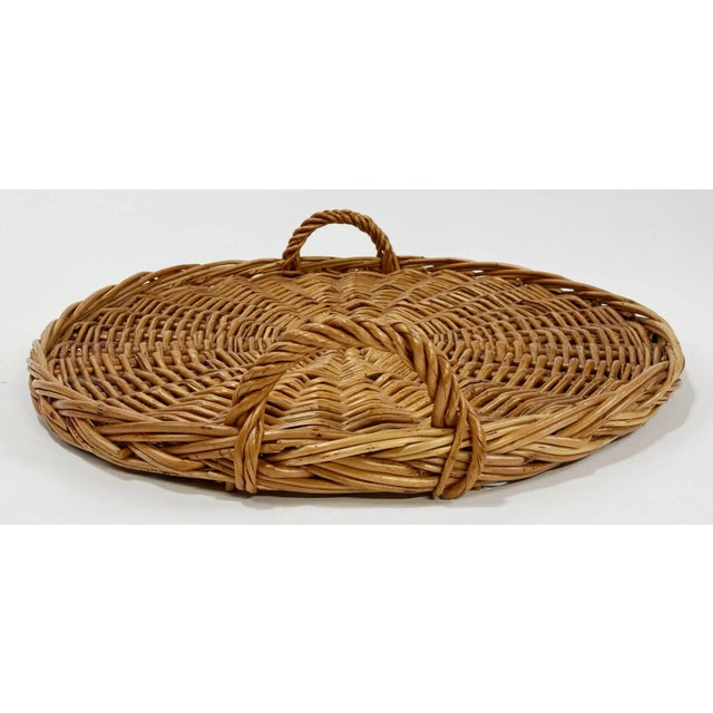 Late 20th Century Round Wicker Handled Tray For Sale In Kansas City - Image 6 of 7