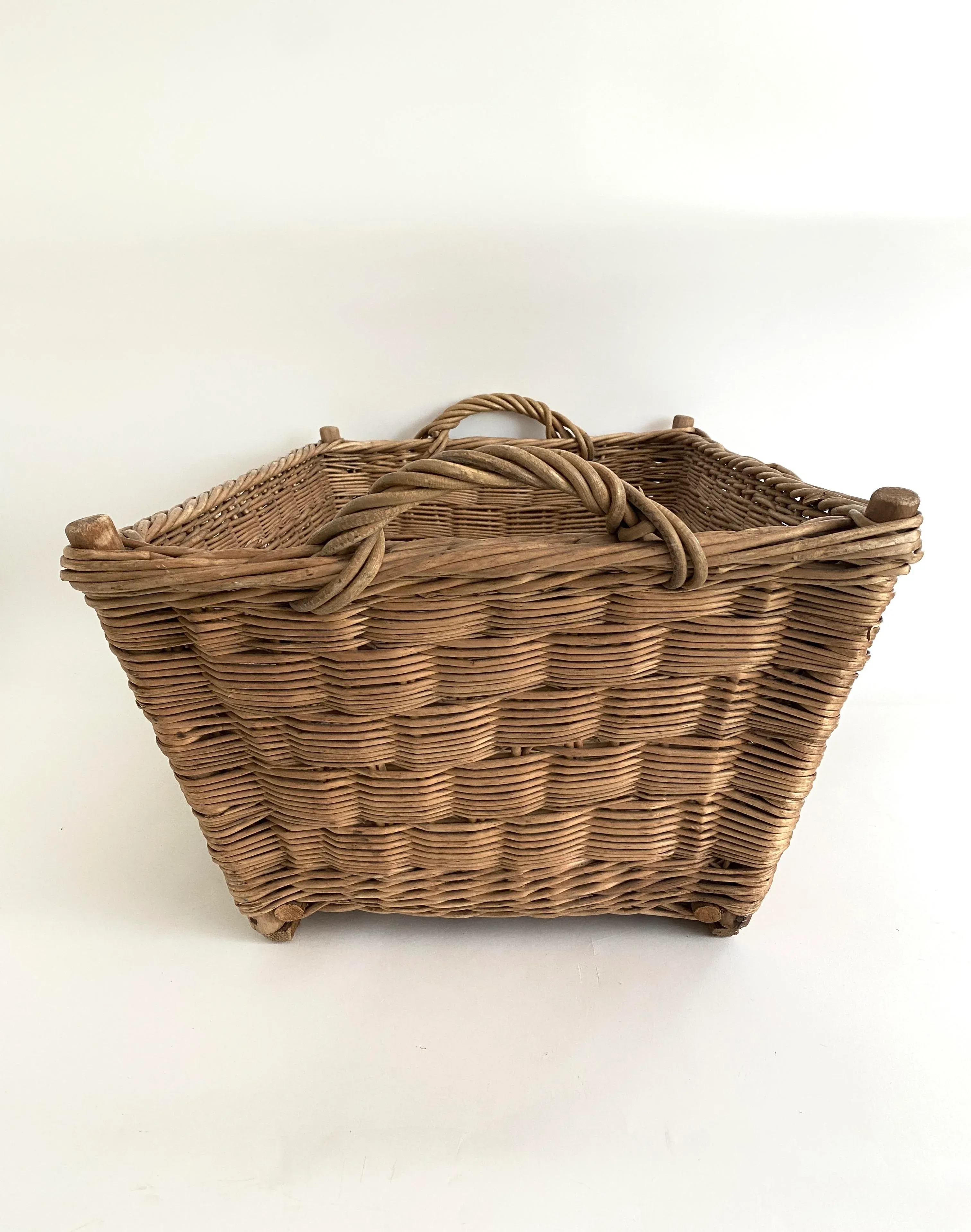 1960s French Wicker Market Basket 28