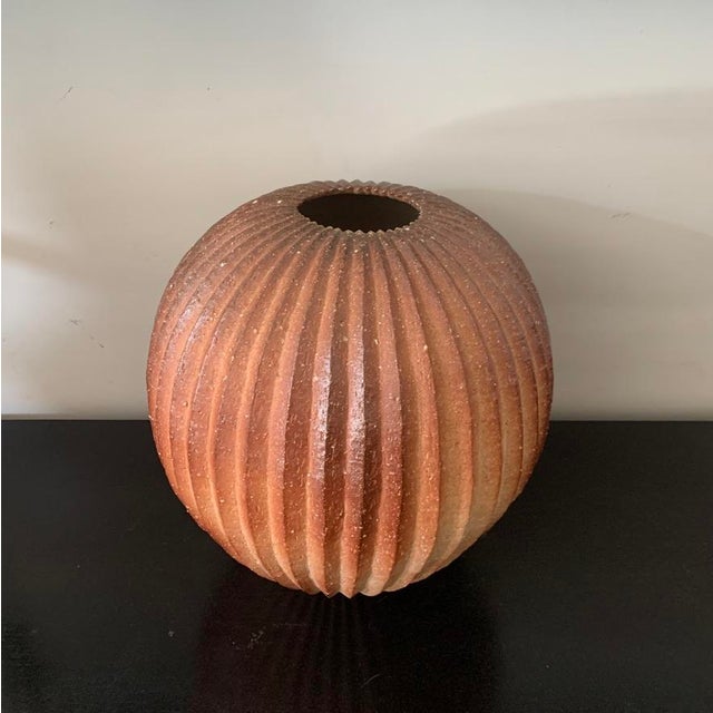 Contemporary Contemporary Japanese Shigaraki Jar by Takahashi Yoshiko For Sale - Image 3 of 6