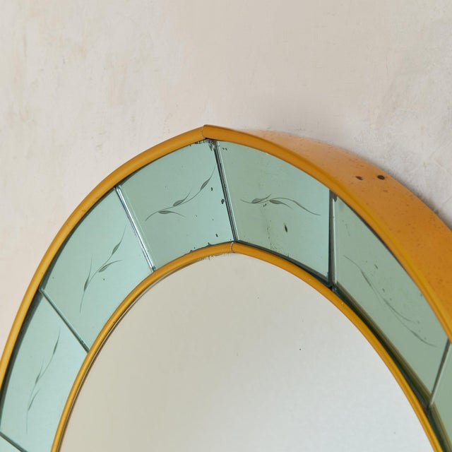 Italian Brass + Etched Glass Round Wall Mirror Attributed to Cristal Arte, 1960s For Sale - Image 4 of 10