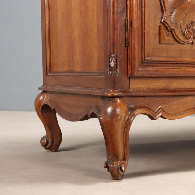 Antique Baroque Style 3-Door Wardrobe in Walnut For Sale - Image 11 of 13