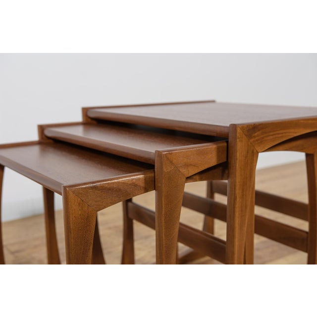 Mid-Century Modern Teak Nesting Tables by R. Bennett for G-Plan, 1960s, Set of 3 For Sale - Image 9 of 18