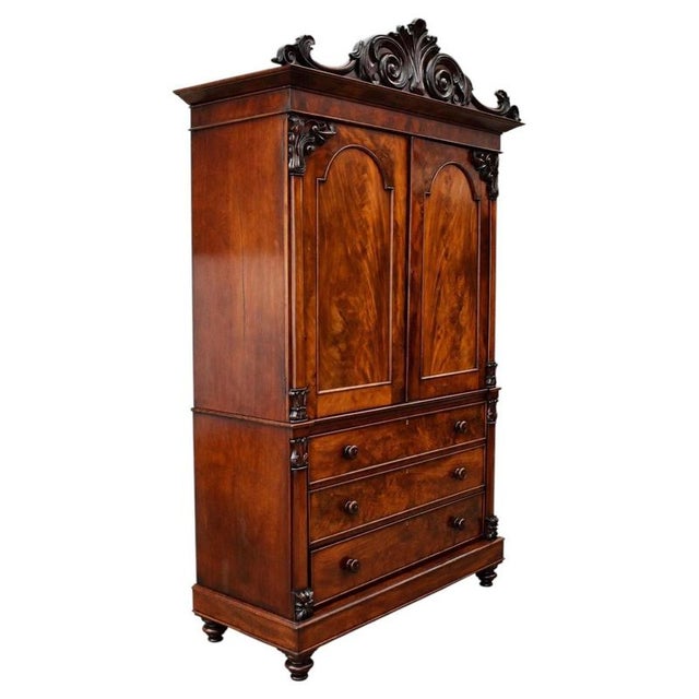 William IV Flame Mahogany Linen Press, 1830 For Sale - Image 9 of 9