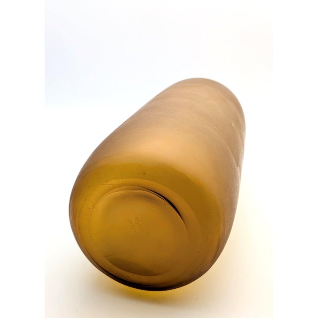 1970s Model 515.1 Velato Vase from Venini, Italy, 1970s For Sale - Image 5 of 9