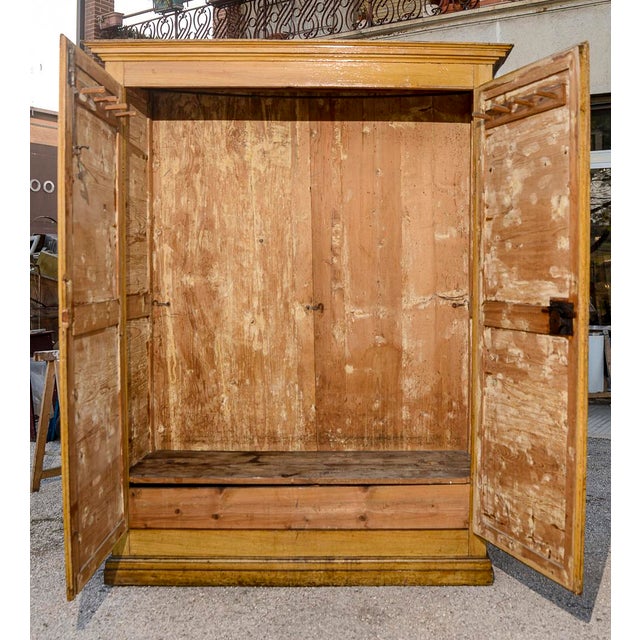 19th Century Antique Rustic Two-Door Wardrobe in Yellow Lacquered Fir Wood, Italy, 1800s For Sale - Image 5 of 18