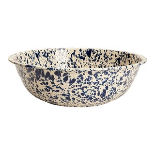 Crow Canyon Home Splatterware, Medium Basin in Navy & Cream For Sale