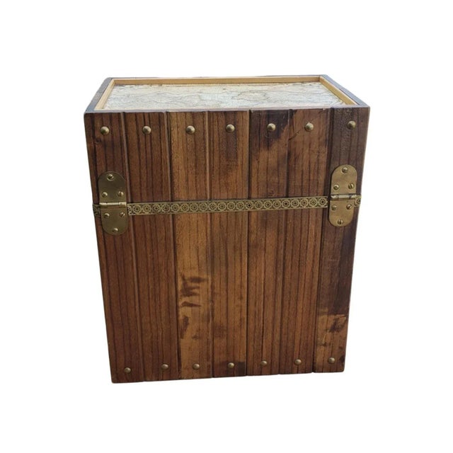 Brown Mid-Century Walnut and Brass Decorated Hinged Portable Wine Cellarette For Sale - Image 8 of 10