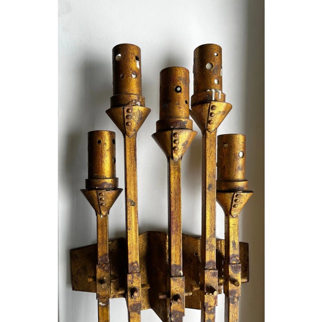 Brutalist Wrought Iron Spanish Wall Sconce in Gilt Tole For Sale - Image 9 of 11
