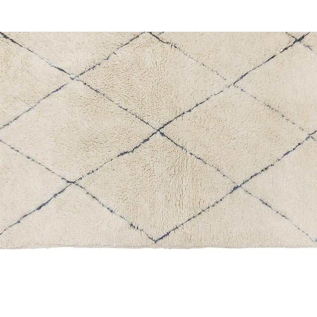 2020s Diamond Trellis Hand-Knotted Wool Rug | 10'7" X 6'5" | One of a Kind For Sale - Image 5 of 9