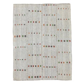 1960s Vintage Embroidered Gray Kilim Rug- 5′1″ × 6′7″ For Sale
