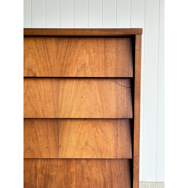 Vintage Mid Century Modern Walnut Chest of Drawers For Sale - Image 10 of 17