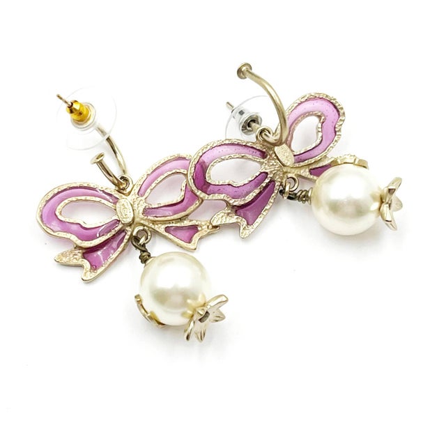 Chanel Gold Fuchsia Ribbon Bow CC Pearl Dangle Hoop Earrings *Marked 05 *Made in Italy *Comes with the original box...