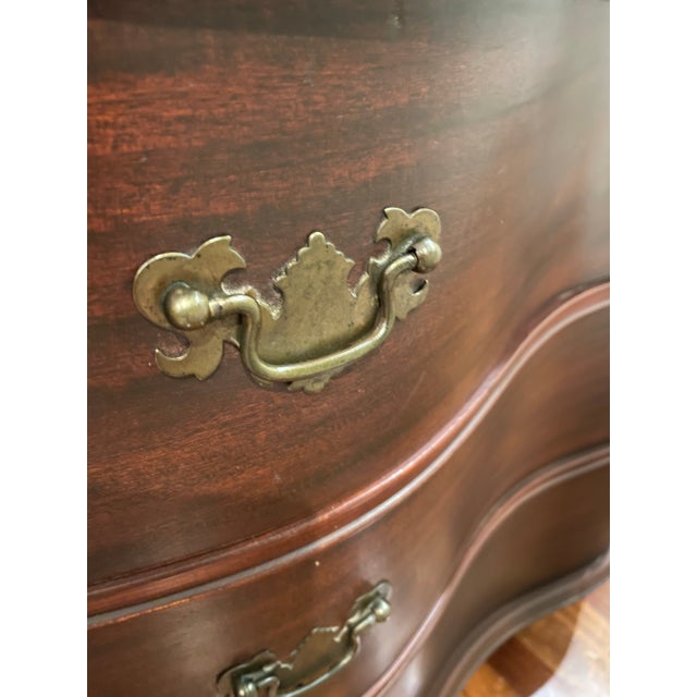 Wood Early 20th Century Colonial Revival Mahogany Slant-Front Secretary Desk With Serpentine Drawers, c.1910 For Sale - Image 7 of 12